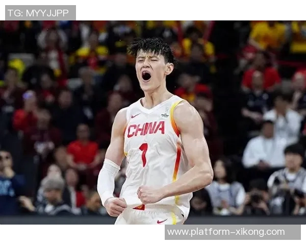 林书豪曾凡博重聚澳门两位首钢7号的精彩时刻回忆